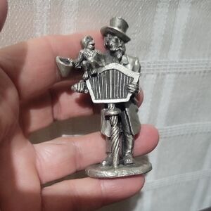 Pewter Street urchant~ Organ Grinder~ Monkey~Miniature